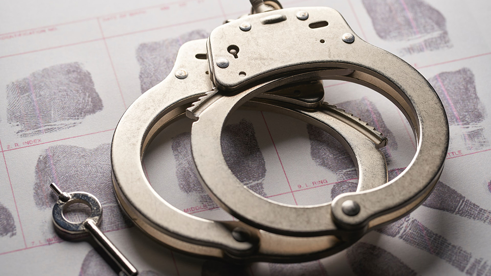 高空拋物被判刑， 傳遞 “罪與罰” 的 清晰信號